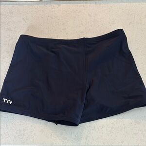 TYR Dark Blue Swim Trunks Size M 32